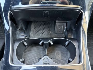 Car image 31