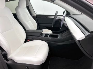 Car image 37