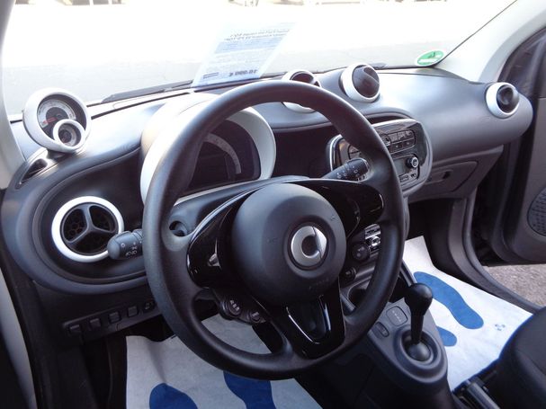 Smart ForTwo coupe EQ 60 kW image number 8