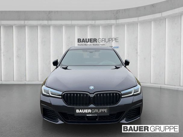 BMW 545 e xDrive 290 kW image number 2