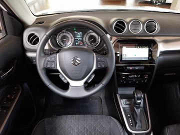 Car image 10