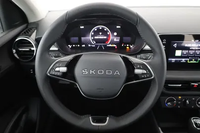 Car image 30