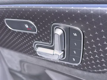 Car image 49