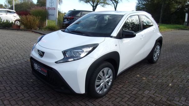 Toyota Aygo X 53 kW image number 1