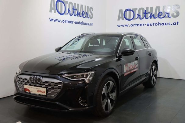 Audi Q8 50 quattro e-tron Business 250 kW image number 1