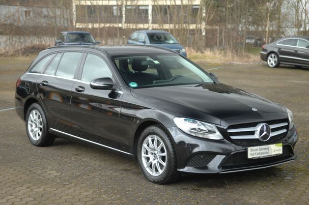 Mercedes-Benz C 220 d T 143 kW image number 3