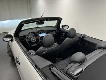 Car image 39