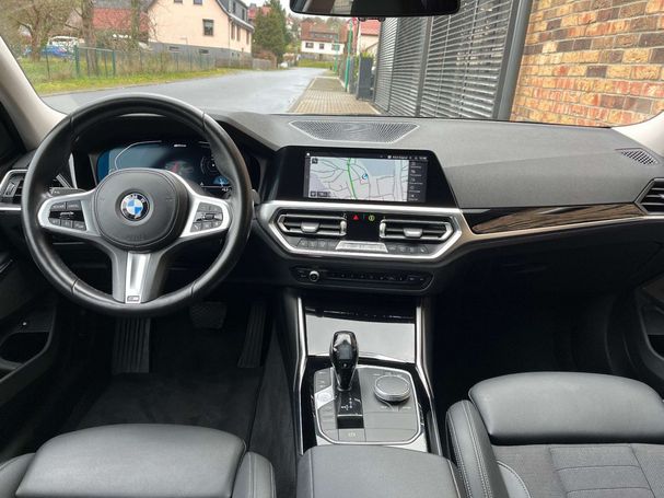 BMW 330e M Sport 218 kW image number 9