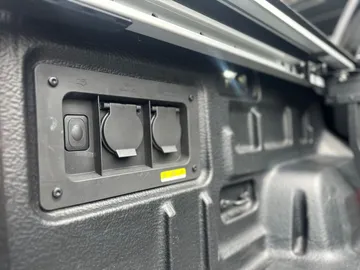 Car image 49
