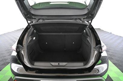 Car image 33