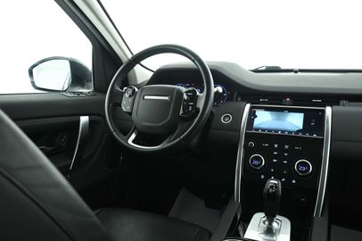 Car image 10