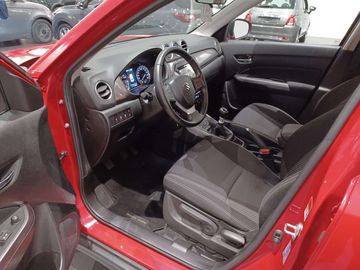 Car image 14