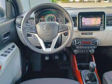 Car image 14