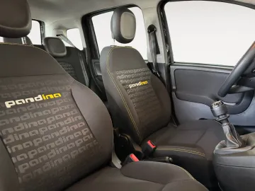 Car image 16