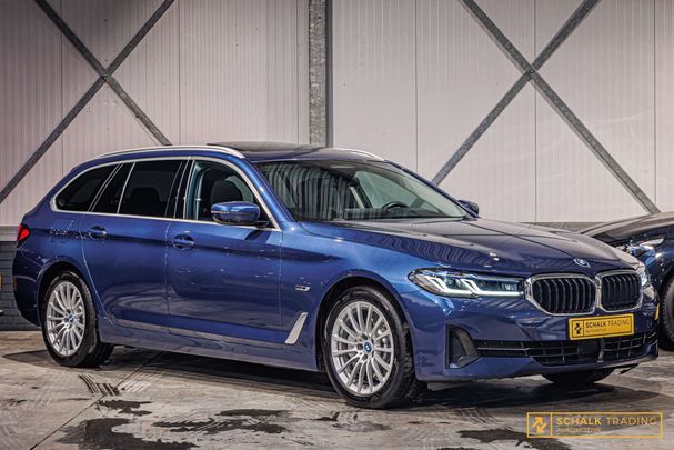 BMW 530 Touring 215 kW image number 18