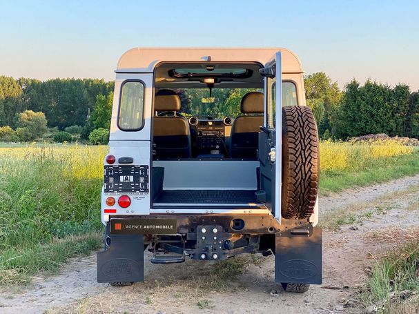 Land Rover Defender 2.2 90 kW image number 10