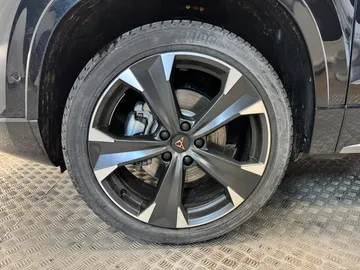 Car image 31