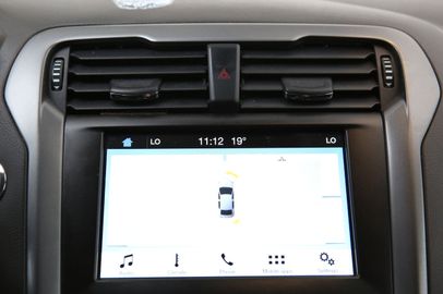 Car image 24