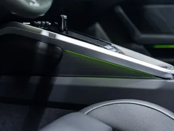 Car image 49