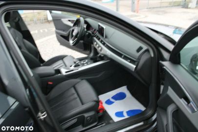 Car image 37