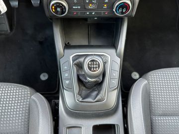 Car image 29