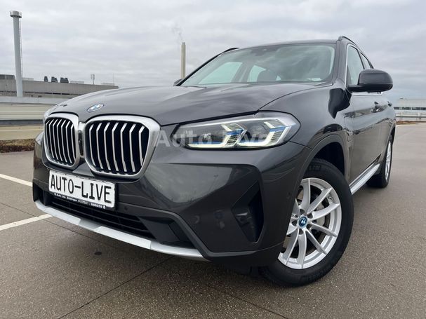 BMW X3e xDrive 215 kW image number 1