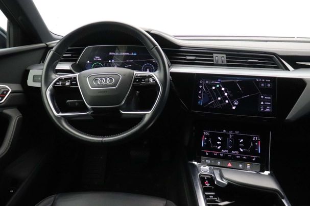 Audi e-tron 55 quattro Advanced 300 kW image number 4