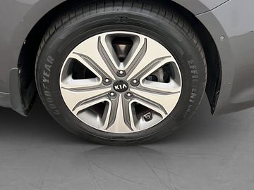 Car image 34