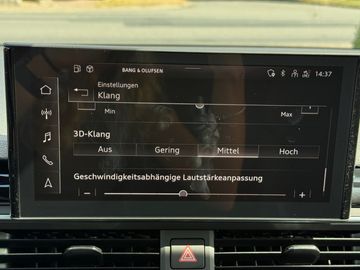 Car image 37