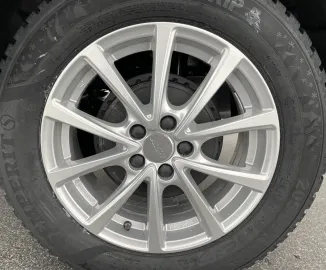 Car image 31