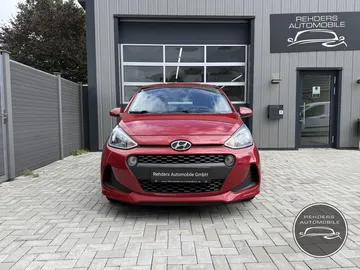 Car image 4