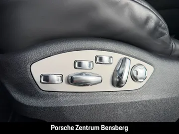 Car image 38