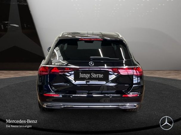 Mercedes-Benz E 300 e T 230 kW image number 12