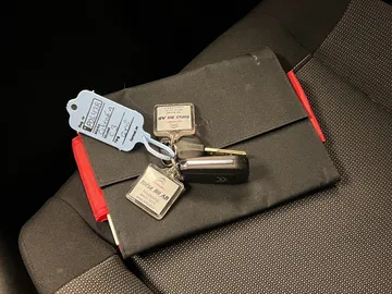 Car image 22
