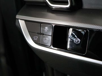 Car image 36