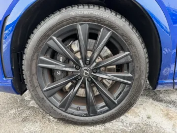 Car image 46