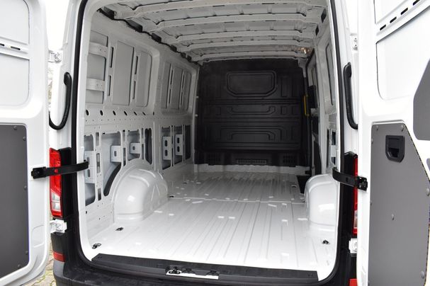 Volkswagen Crafter TDI 103 kW image number 8