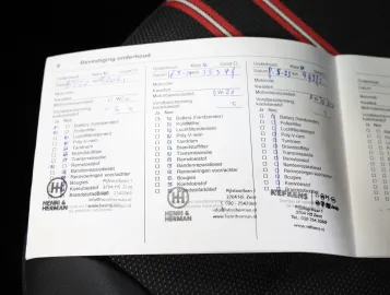 Car image 36