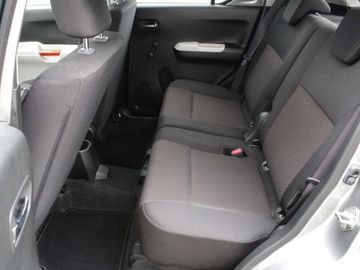 Car image 8