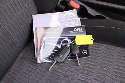 Car image 35