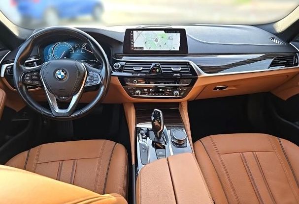 BMW 530d Touring xDrive 195 kW image number 8