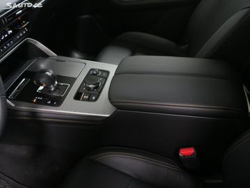 Car image 35