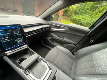 Car image 33