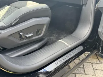 Car image 50