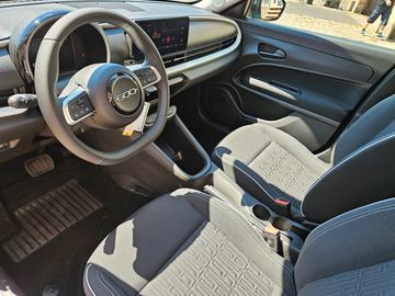 Car image 10