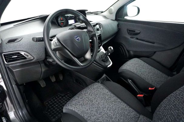 Lancia Ypsilon 51 kW image number 7