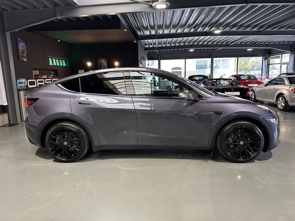 Tesla Model Y Long Range AWD 378 kW image number 6