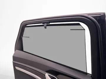 Car image 38