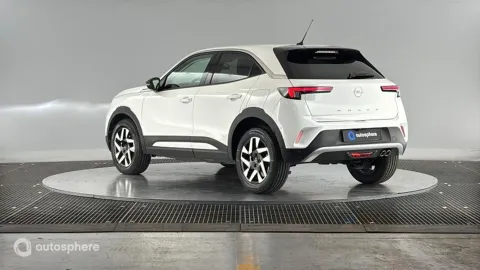 Car image 4
