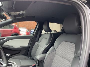 Car image 15